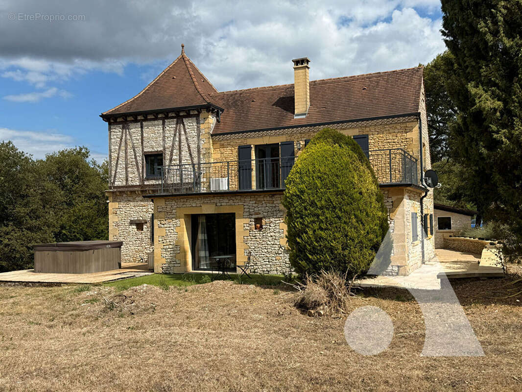 Maison à SARLAT-LA-CANEDA