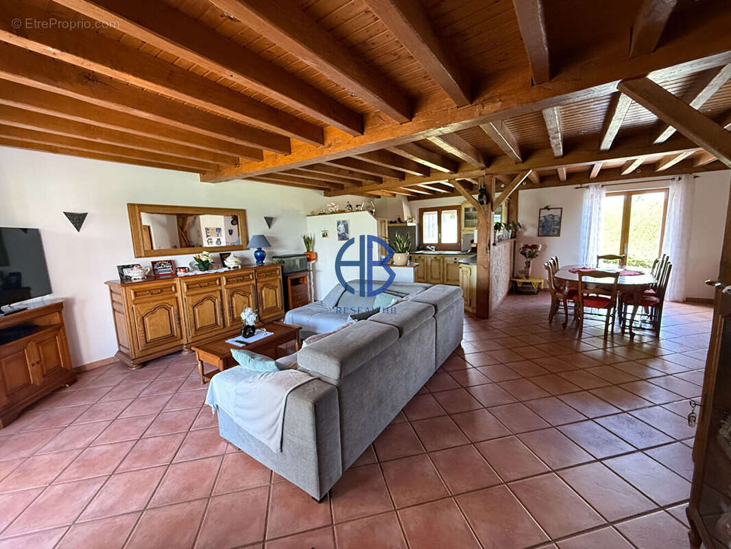 Maison à PAJAY