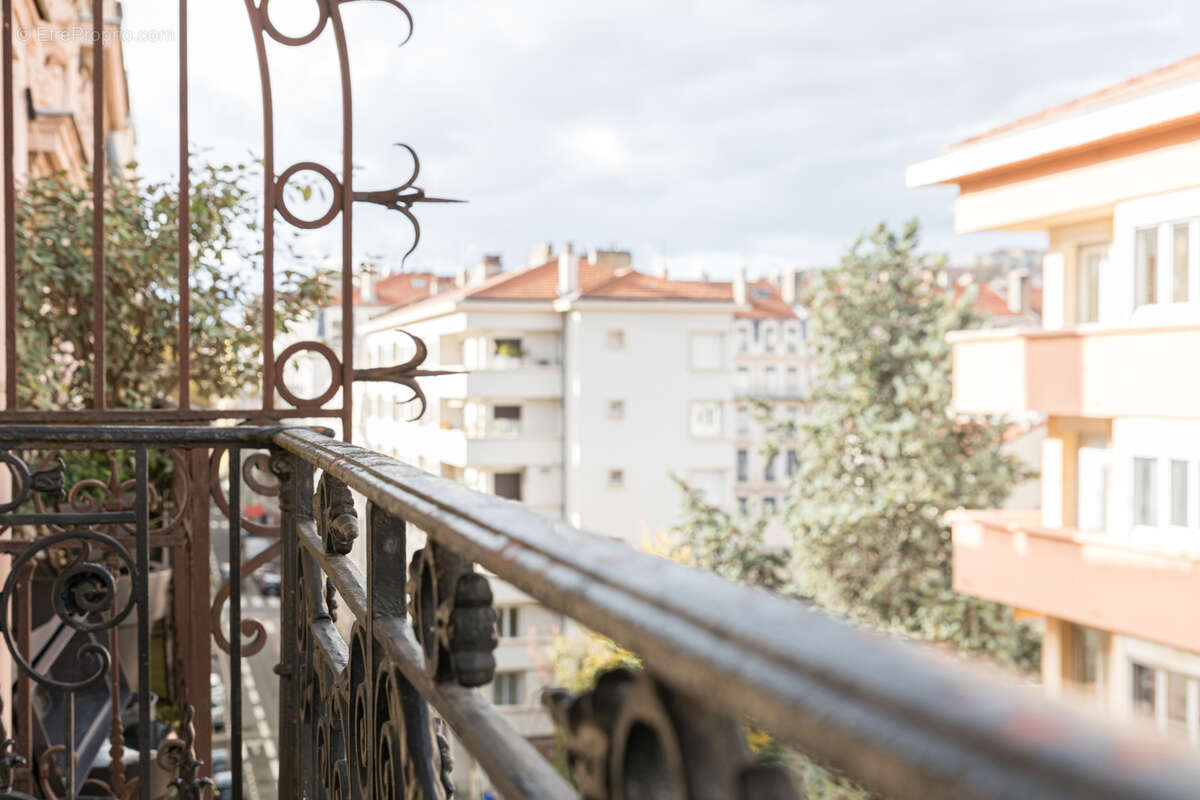 Appartement à LYON-6E