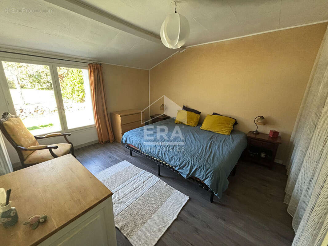 Maison à SAINT-CIERS-SUR-GIRONDE