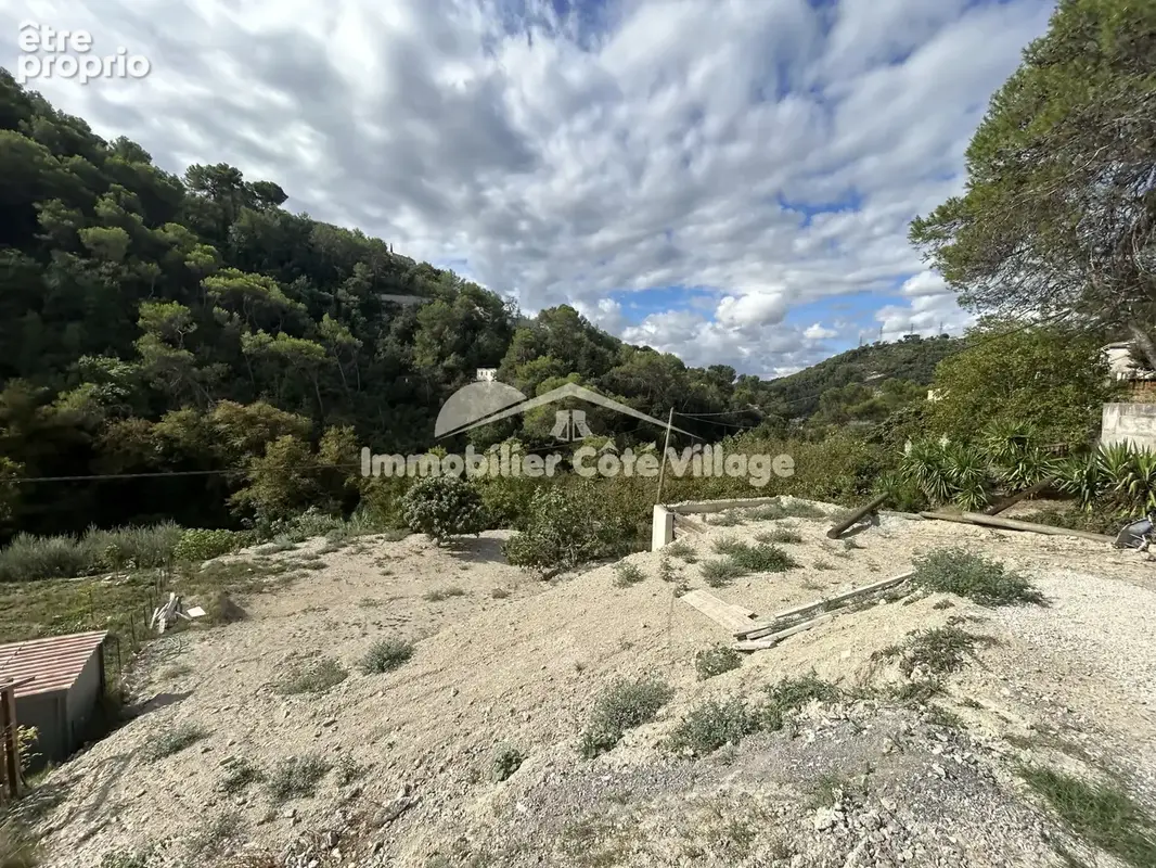 DRAP- Terrain de loisirs  1800m2 - photo 2