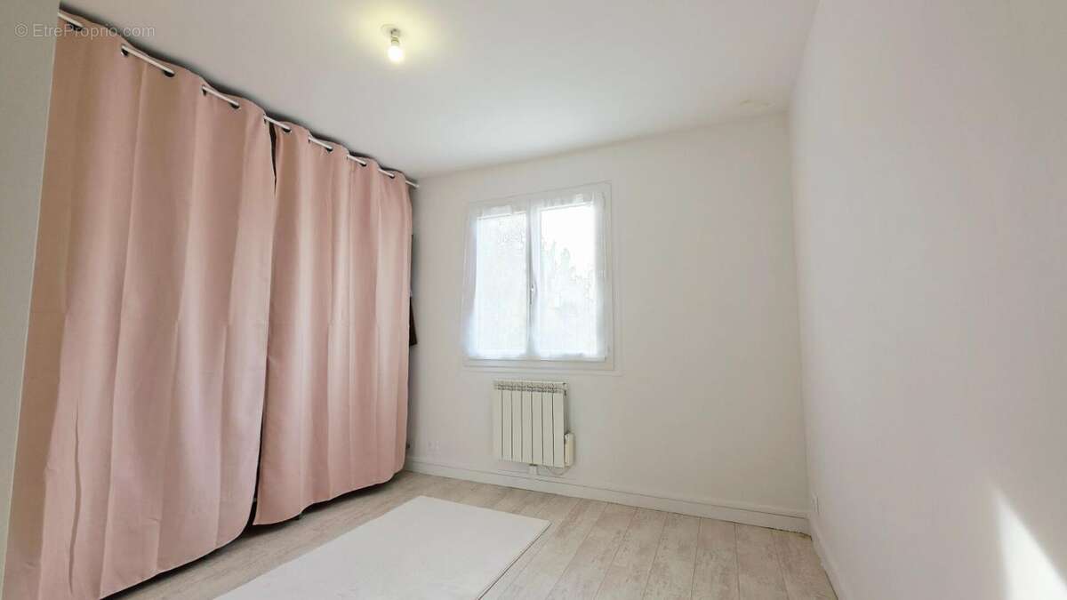 Maison à SAINT-DOULCHARD