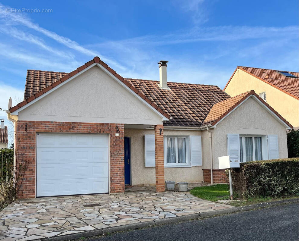 Maison à MONTEVRAIN