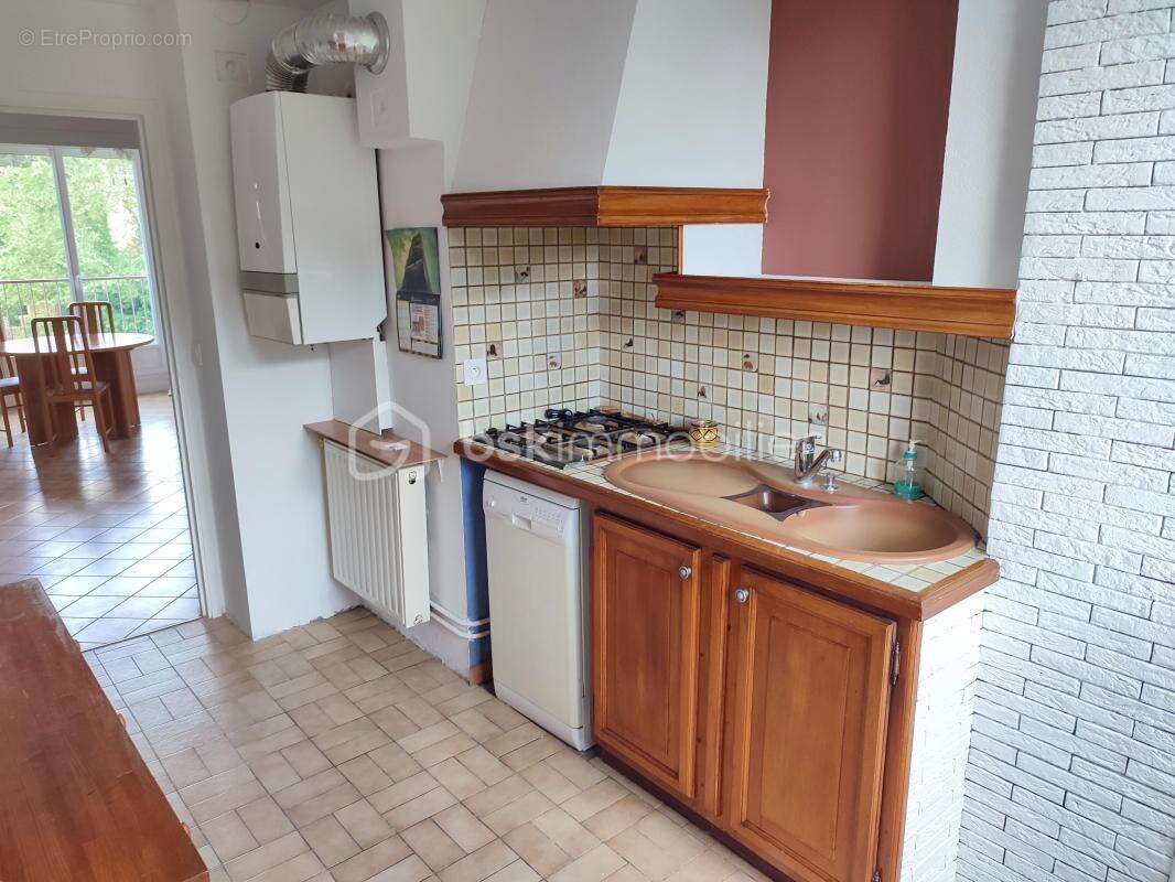 Appartement à SAINTE-GENEVIEVE-DES-BOIS