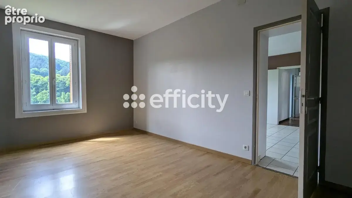 Maison 6 pièces 130 m² à vendre à Thiers (63300) - photo 15