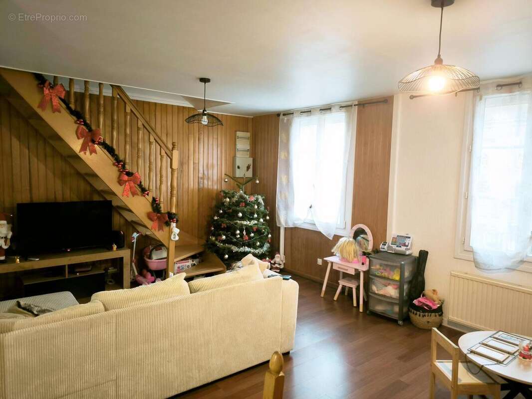 Photo 4 - Commerce à VERNEUIL-EN-HALATTE