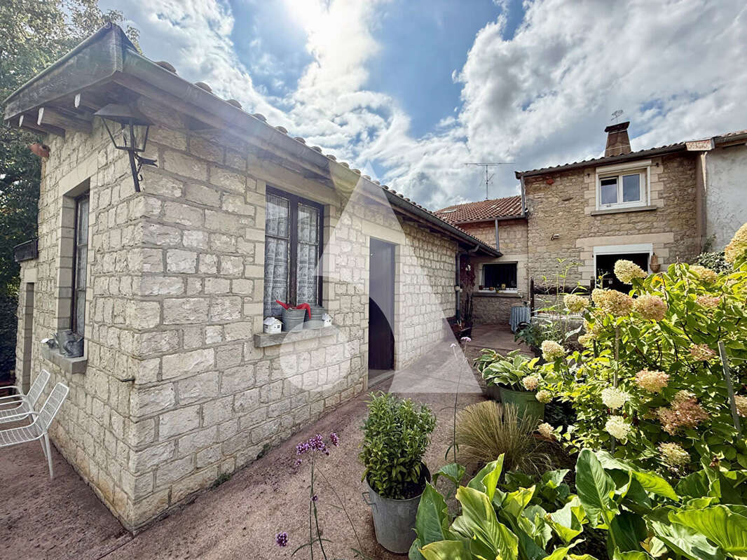 Maison à BRAUVILLIERS