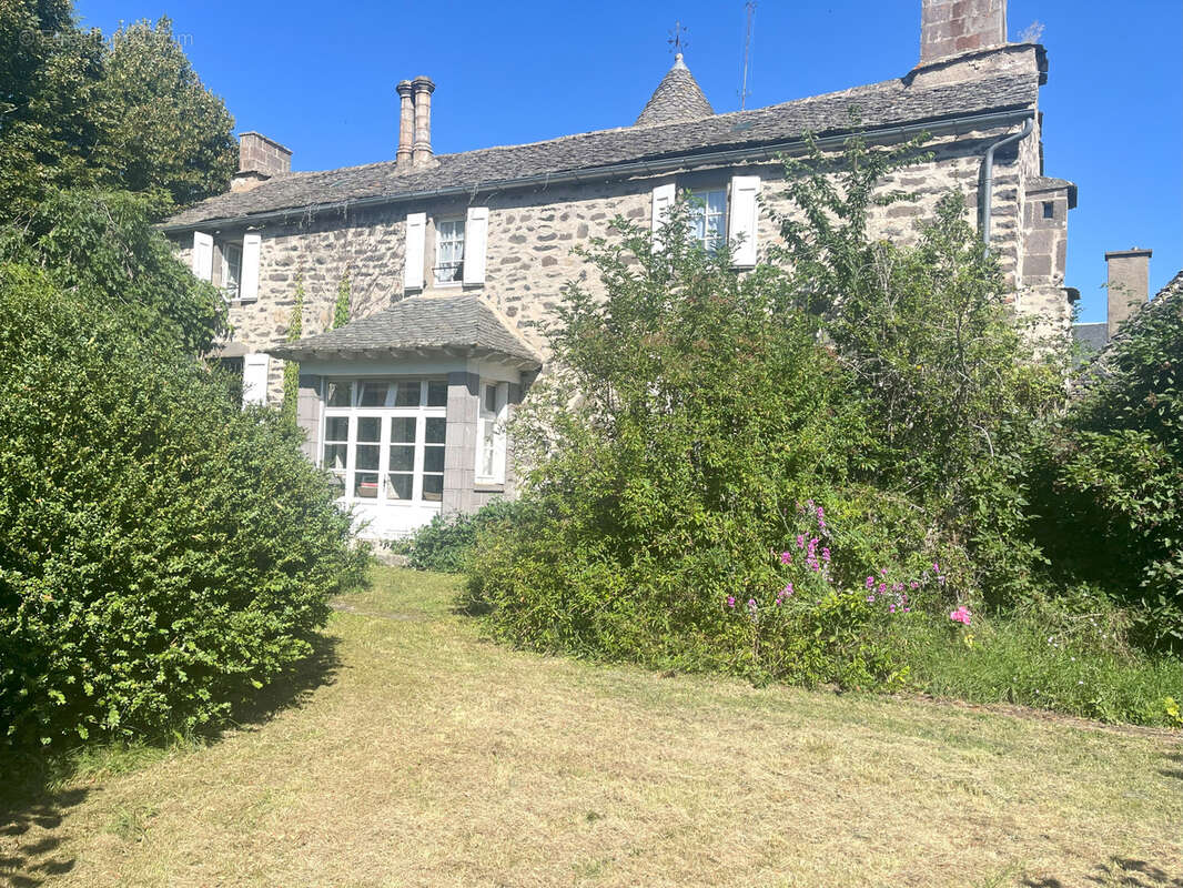 Maison à MARCENAT
