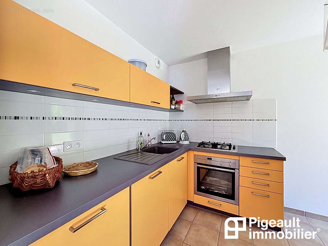 Appartement T3 rez de jardin sous compromis - Rennes - Arsenal Redon - Parking - photo 6