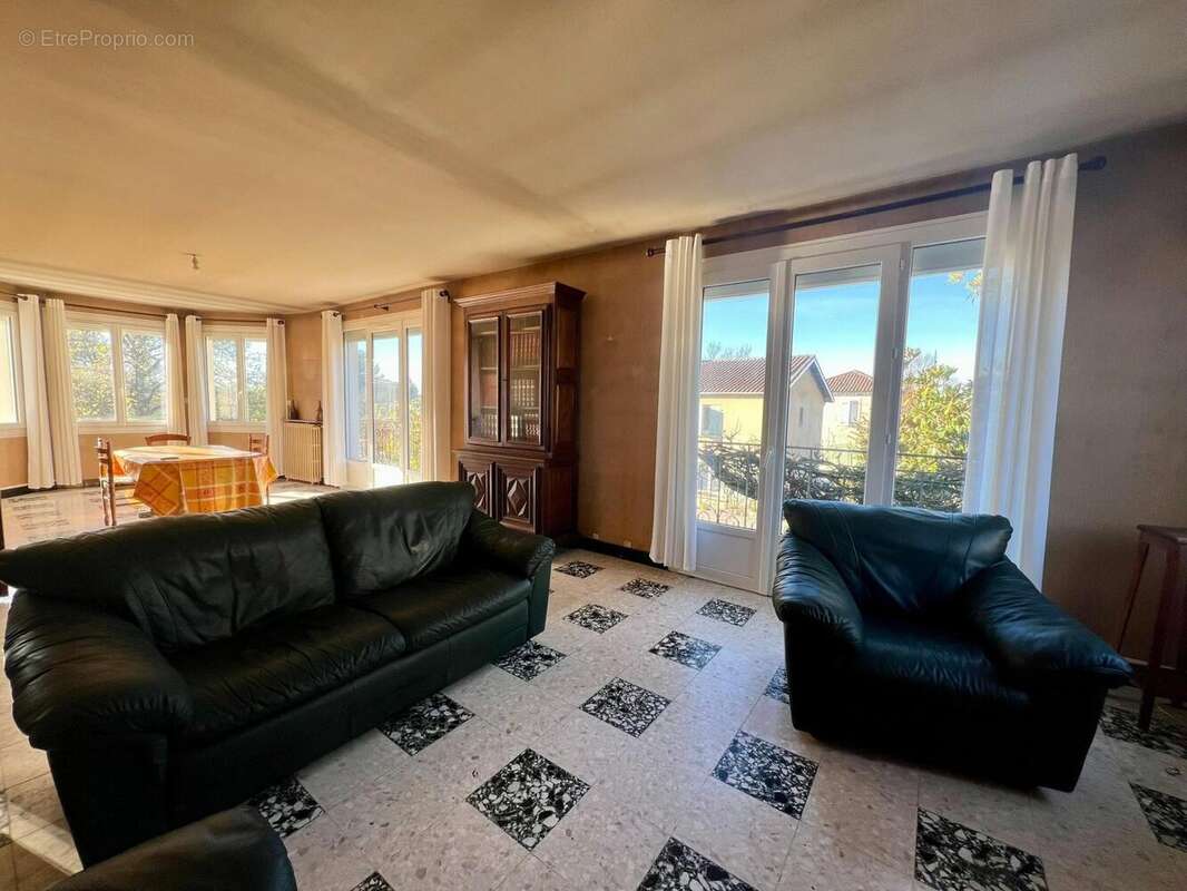 Photo 2 - Maison à MARAMBAT