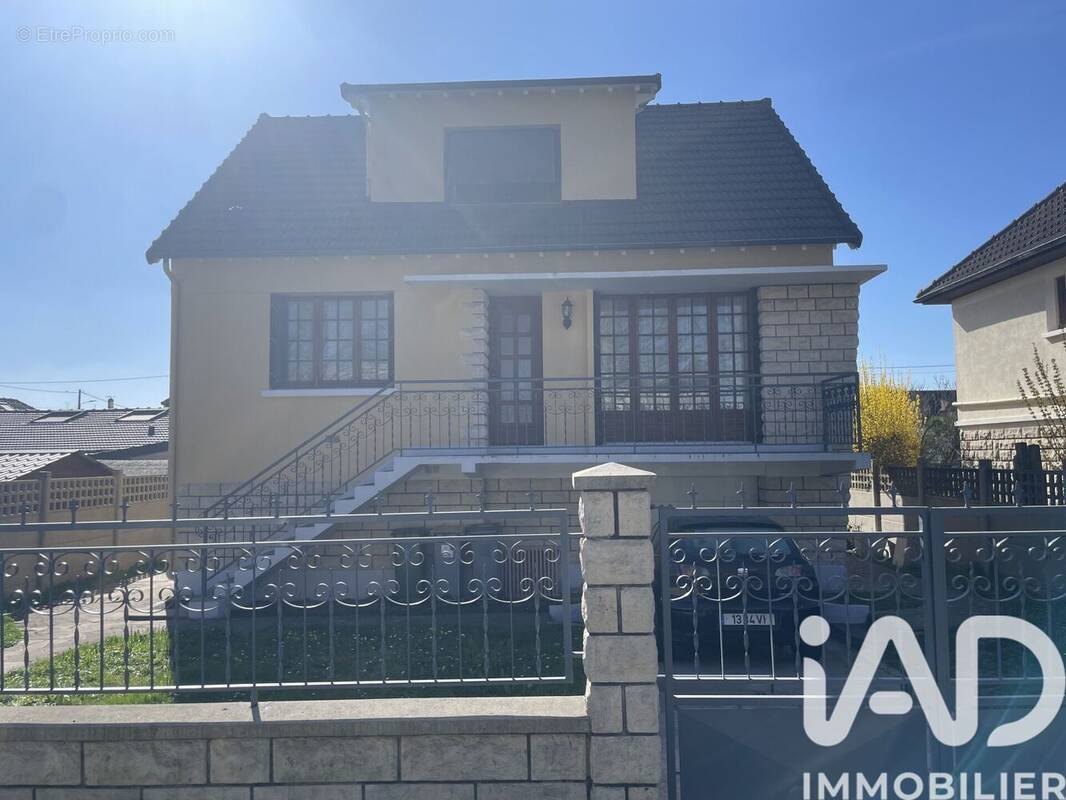 Photo 1 - Maison à MITRY-MORY