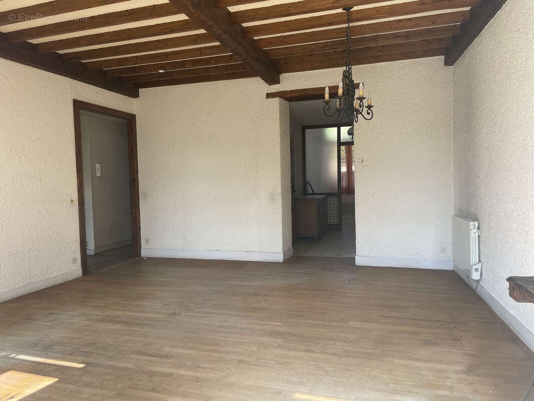 Rare, saint-etienne appartement en  rez de jardin  avec 300 m2 d'exterieur - photo 14