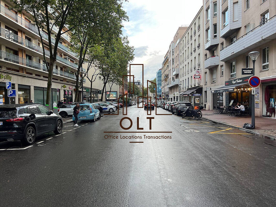 Autre à ISSY-LES-MOULINEAUX