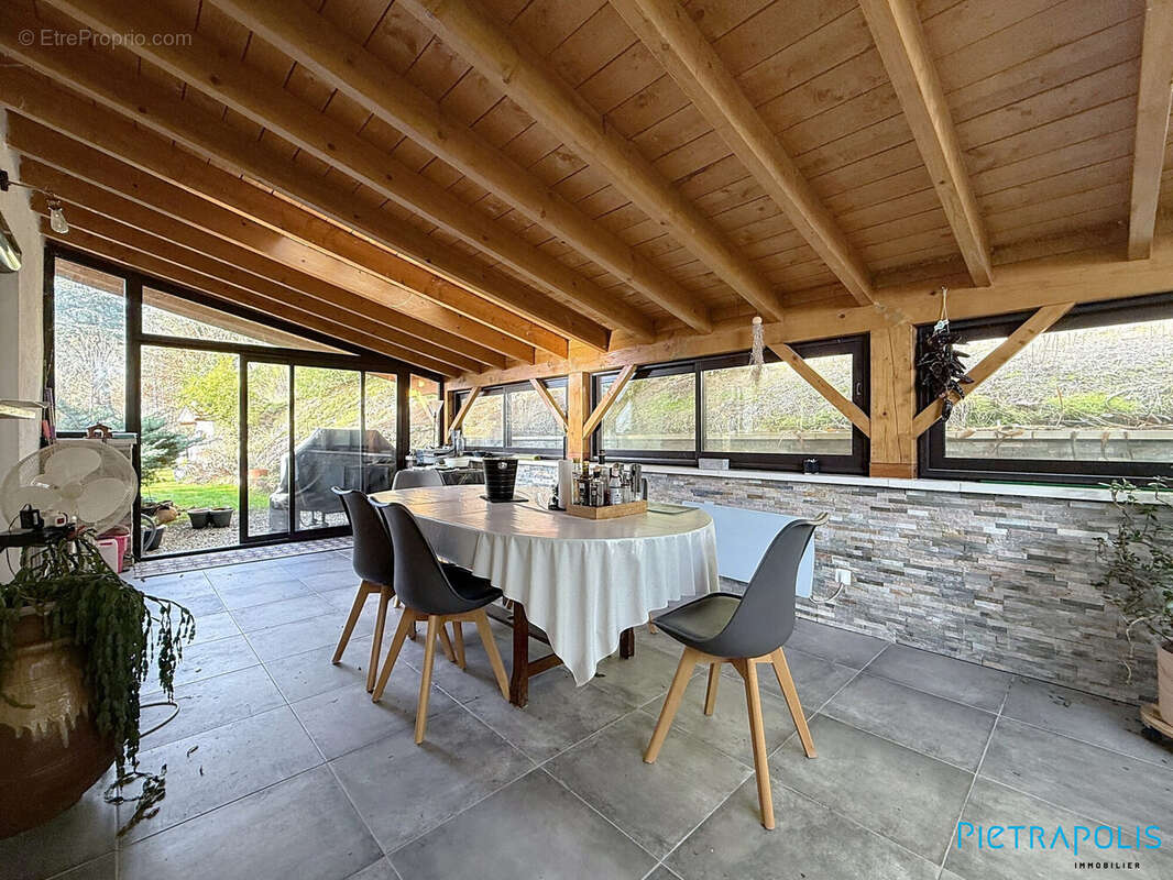 Maison à SAINT-CLEMENT-SUR-VALSONNE