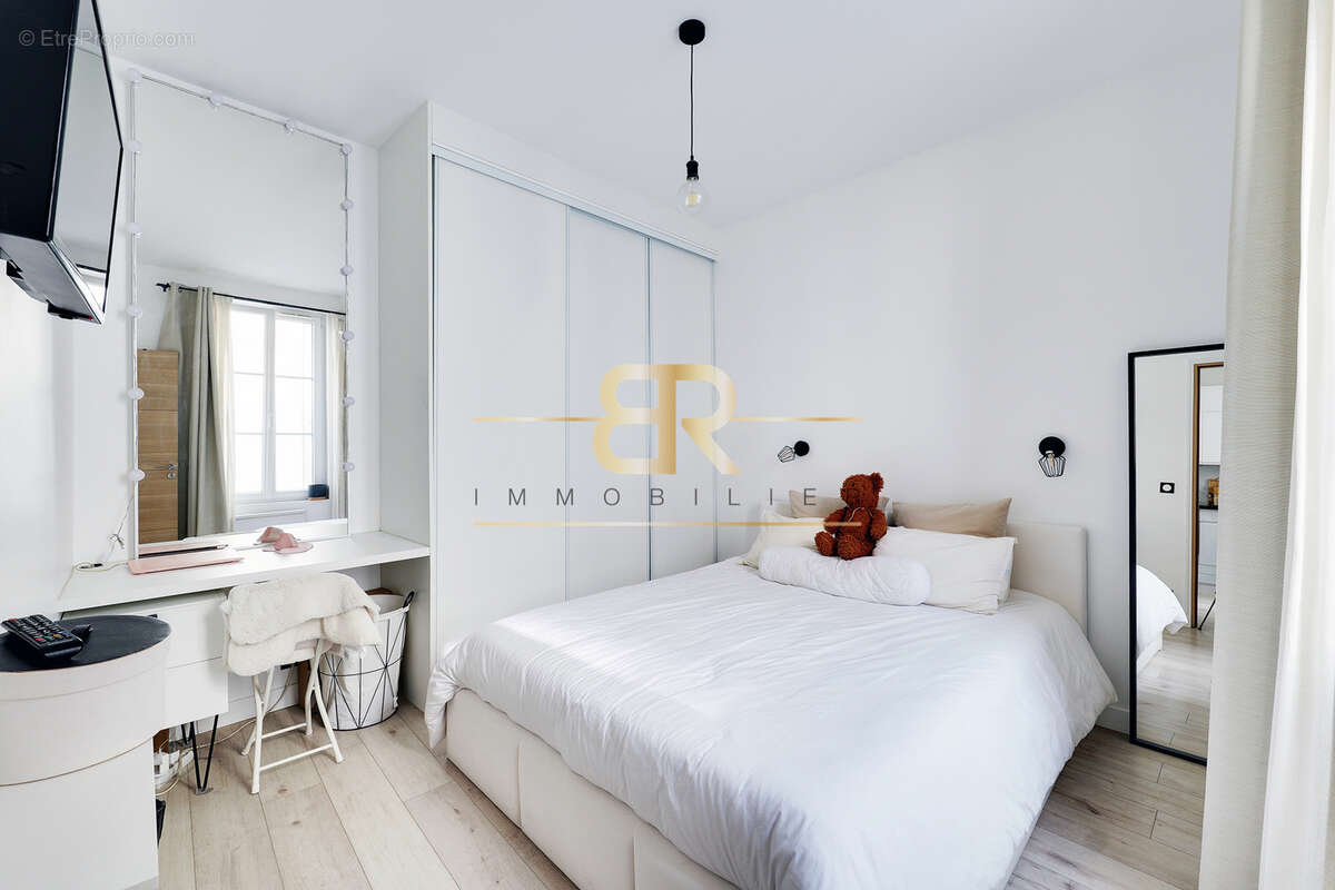 T3 rénové de 42 m2   calme   belle hauteur sous plafond   proche commerces et transports - photo 6