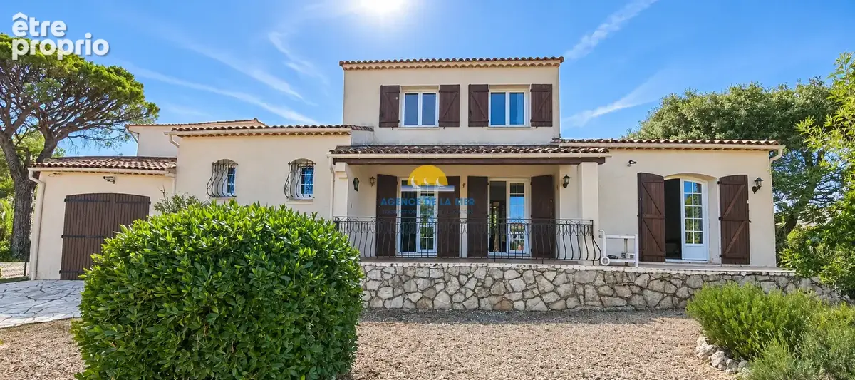 Maison à FREJUS