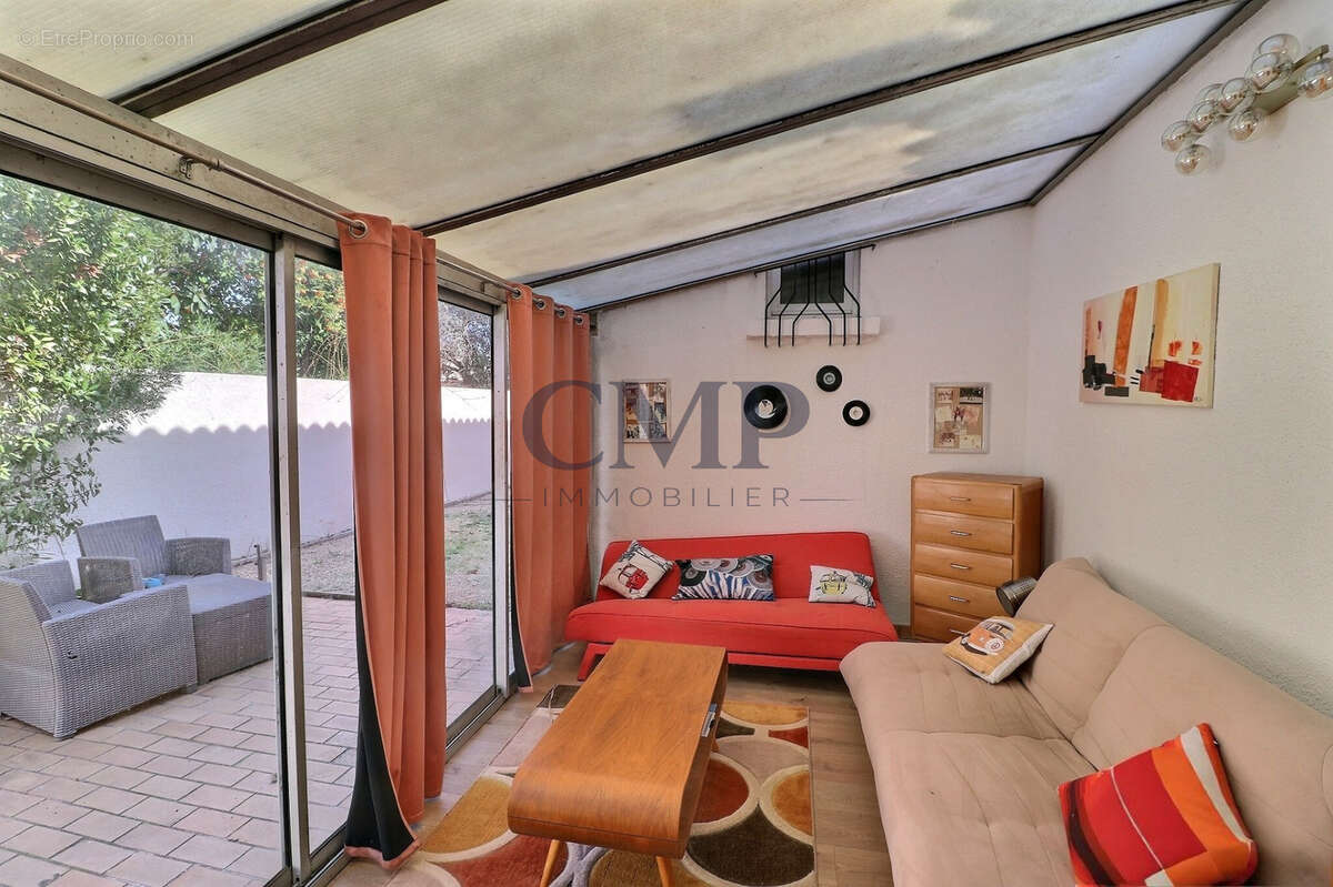 À vendre : Villa spacieuse à Mireval - photo 11