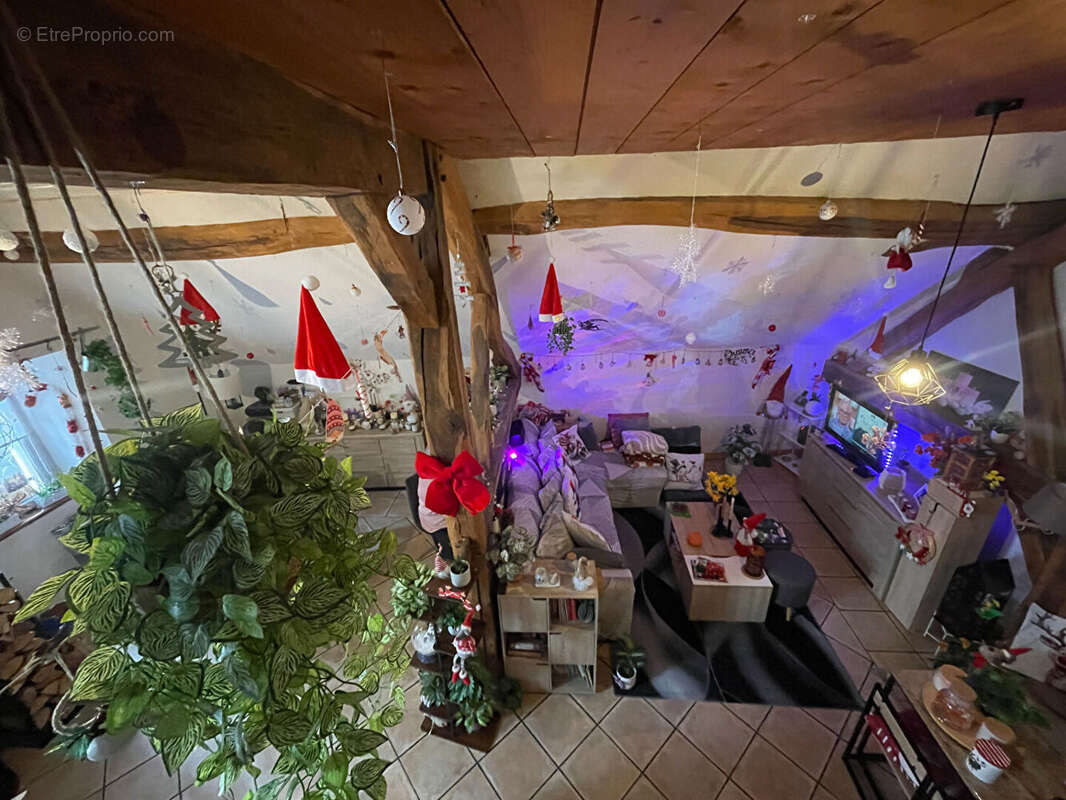 Appartement à CLAIRVAUX-LES-LACS