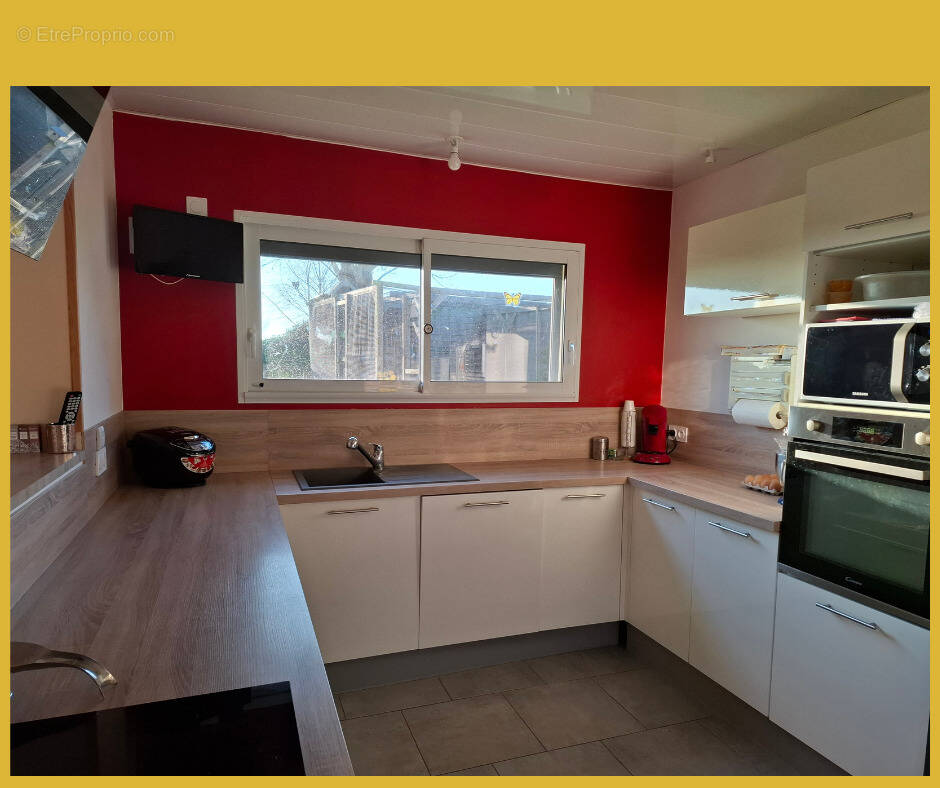 Maison à SAINT-HILAIRE-DE-CHALEONS