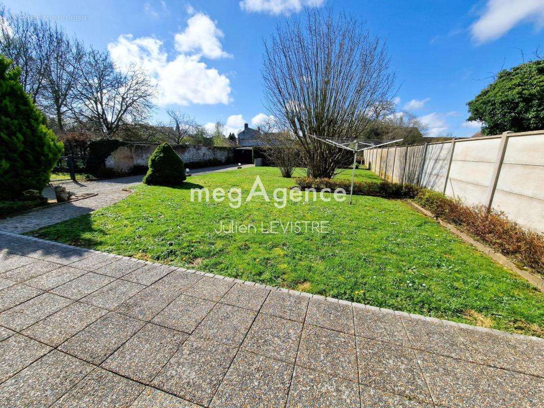 maison de 5 pièces de 124m² - photo 9