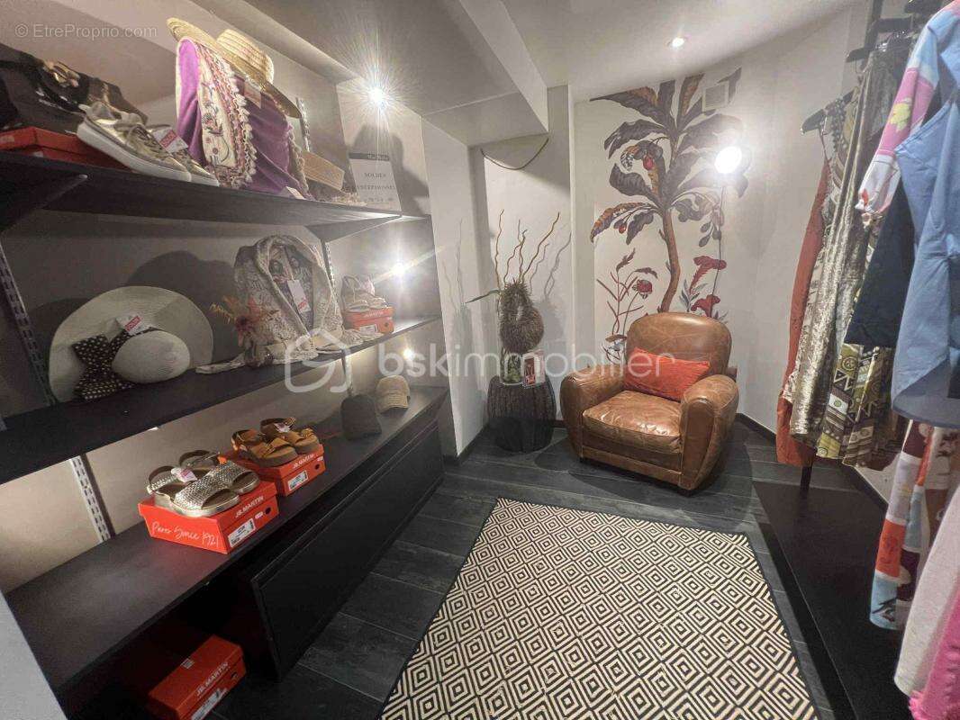 Commerce à SAINT-JEAN-DE-MAURIENNE