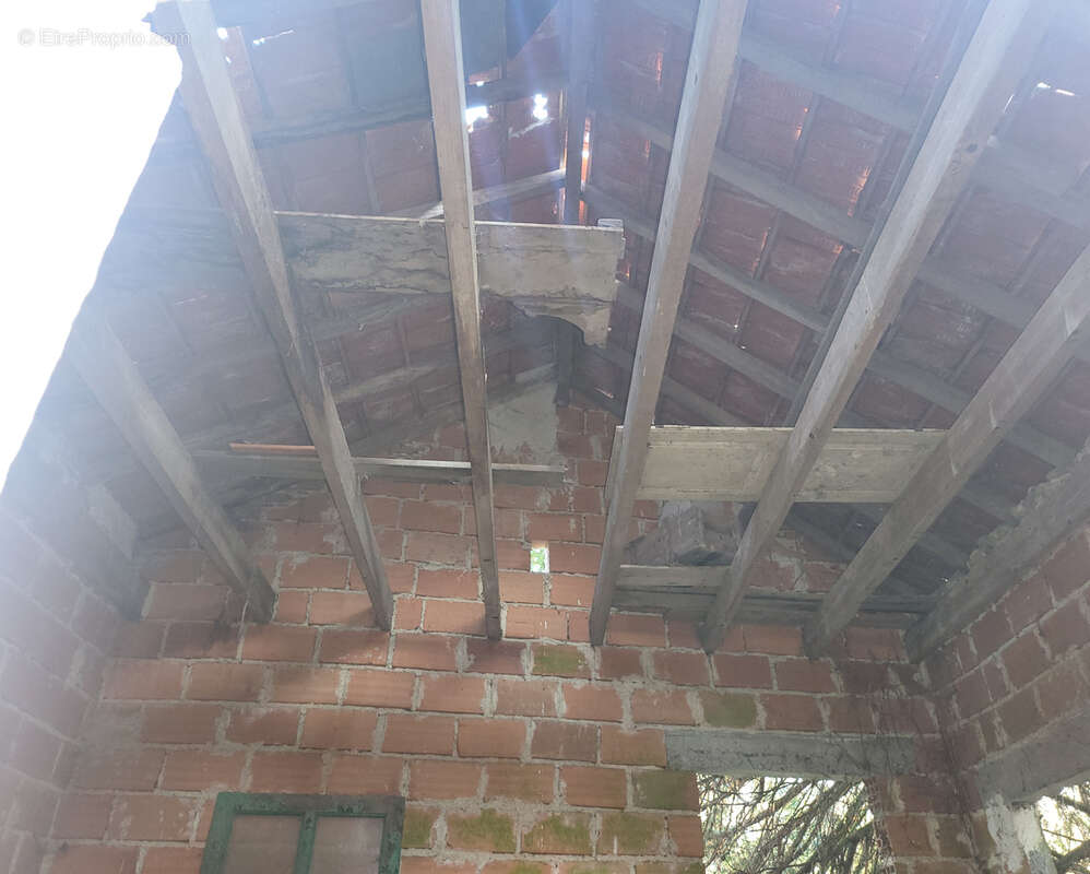 Maison à DOMPIERRE-LES-EGLISES