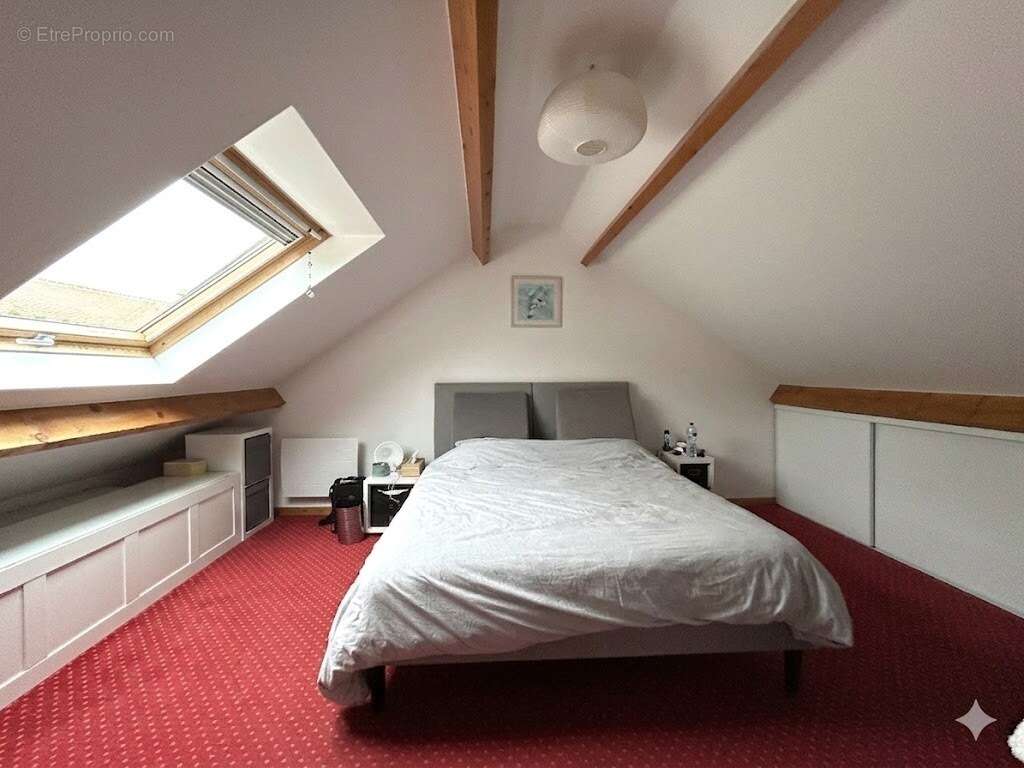 Maison à ROSNY-SUR-SEINE