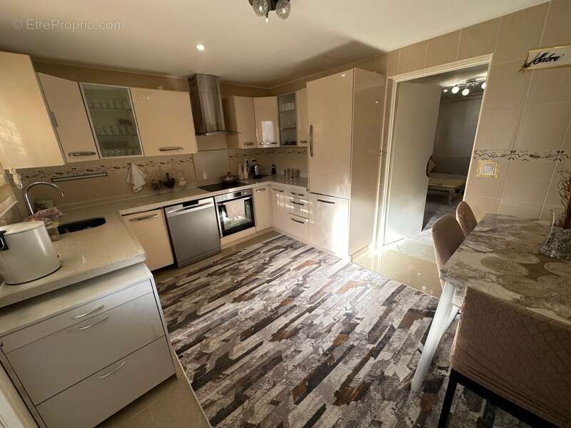 Maison à CORBEIL-ESSONNES