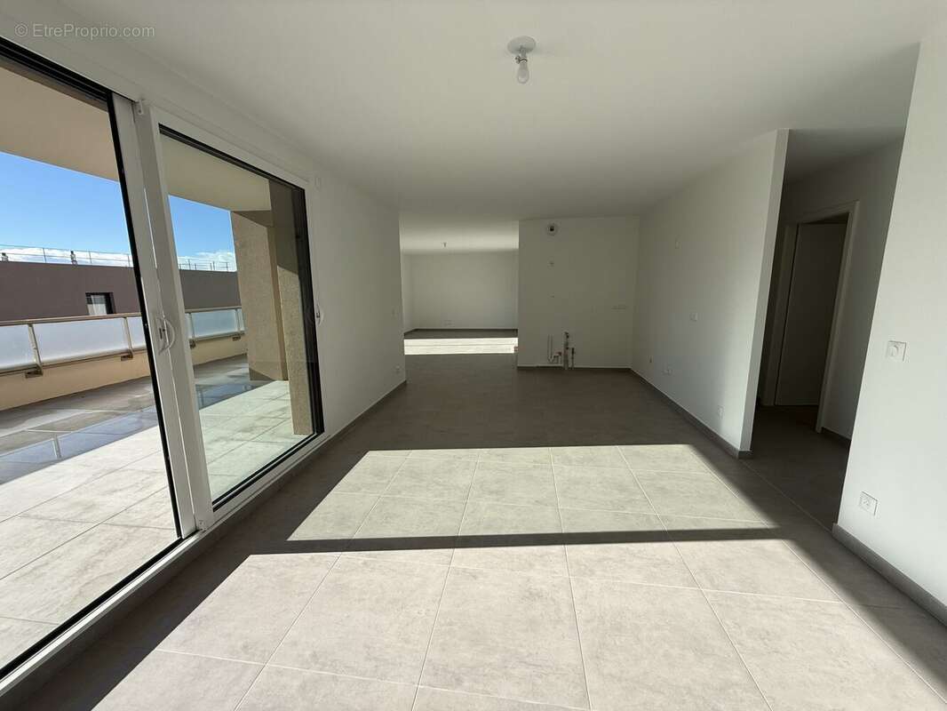 Appartement à MEYLAN