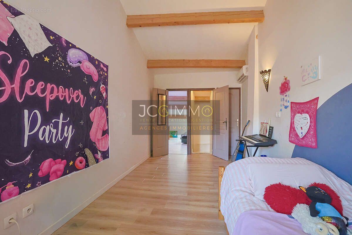 Maison de village T5 + Garage + Terrasses - photo 16