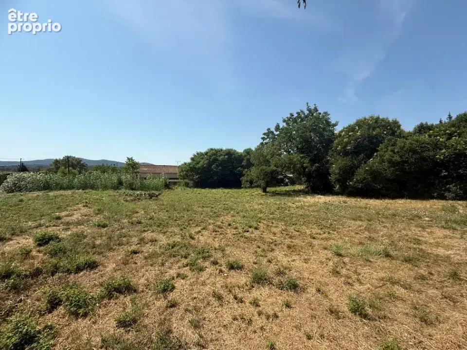 Terrain à CARNOULES