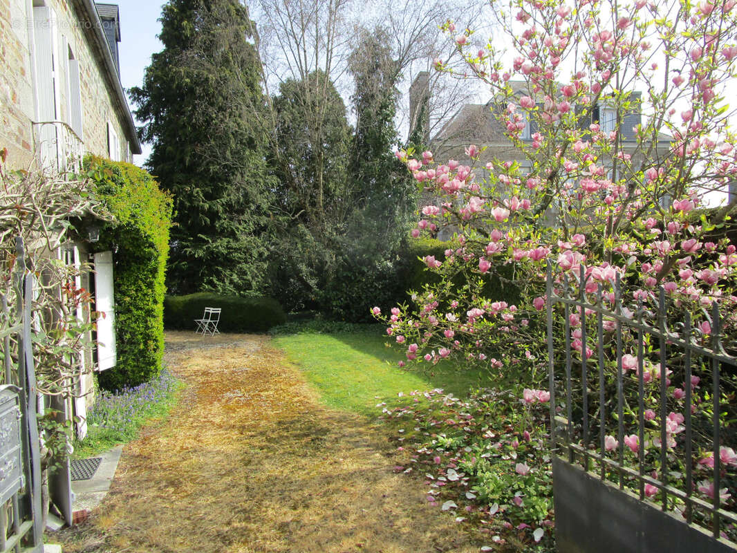Maison à LANDELLES-ET-COUPIGNY