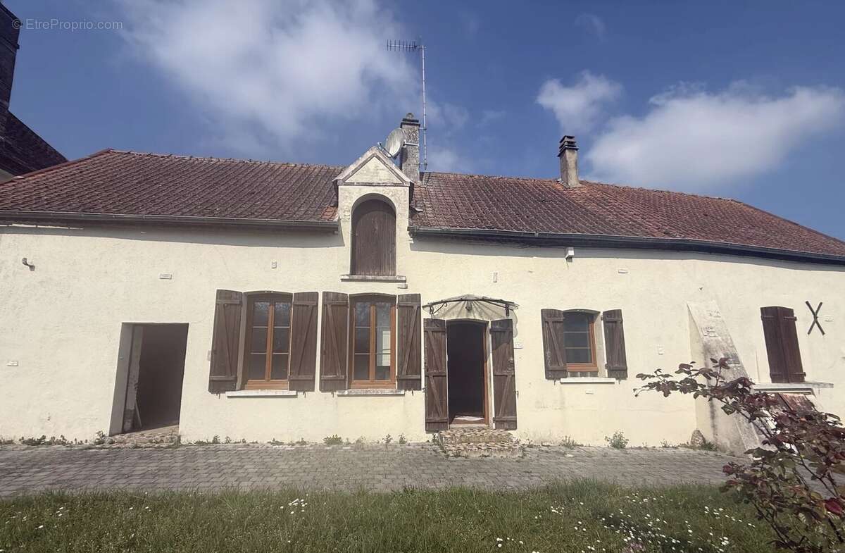 Maison à PERCENEIGE