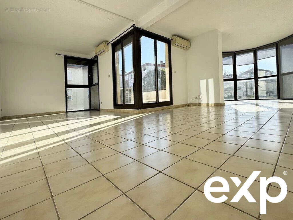 Appartement à NIMES