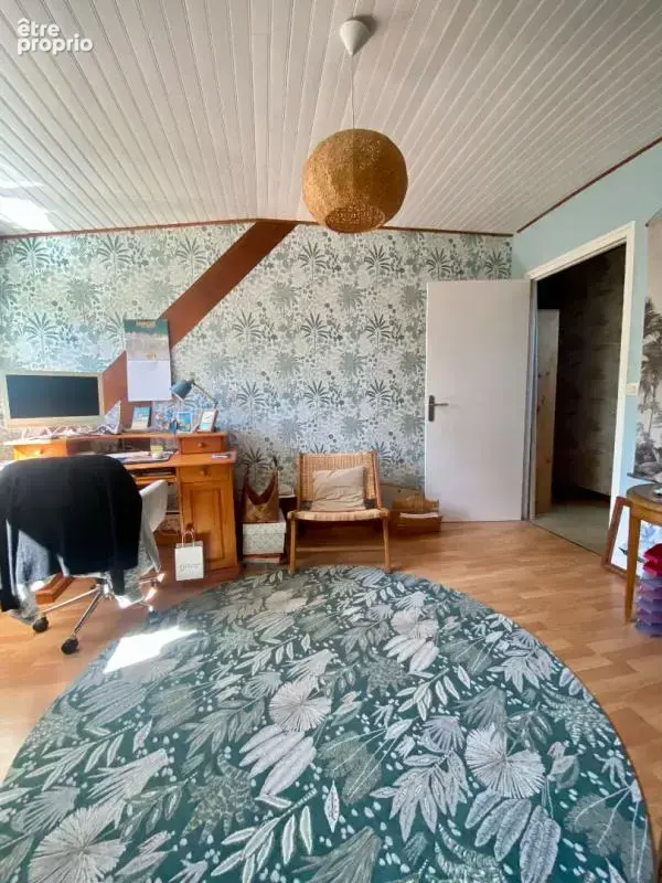 Hubert-Folie Maison familiale de 187 m² avec sous-sol complet et grand terrain - photo 12