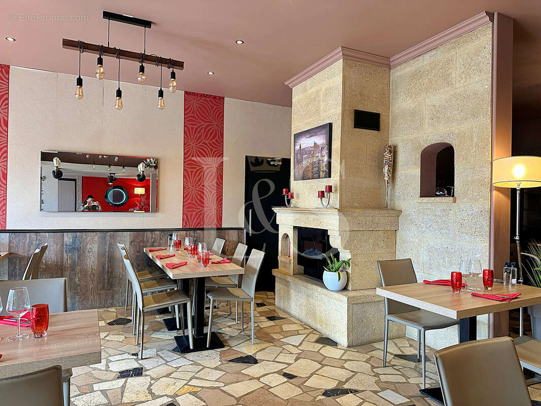 Autre à SUZE-LA-ROUSSE