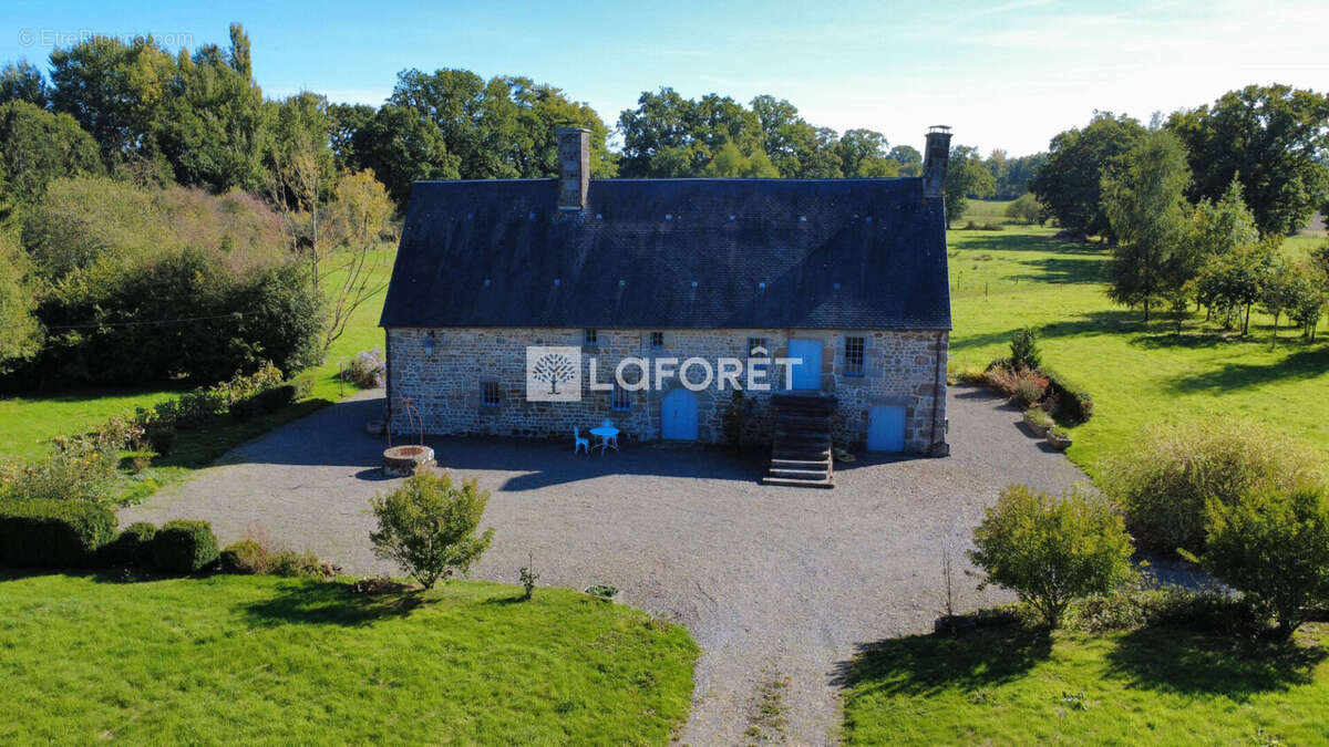 Maison à BELLOU-EN-HOULME