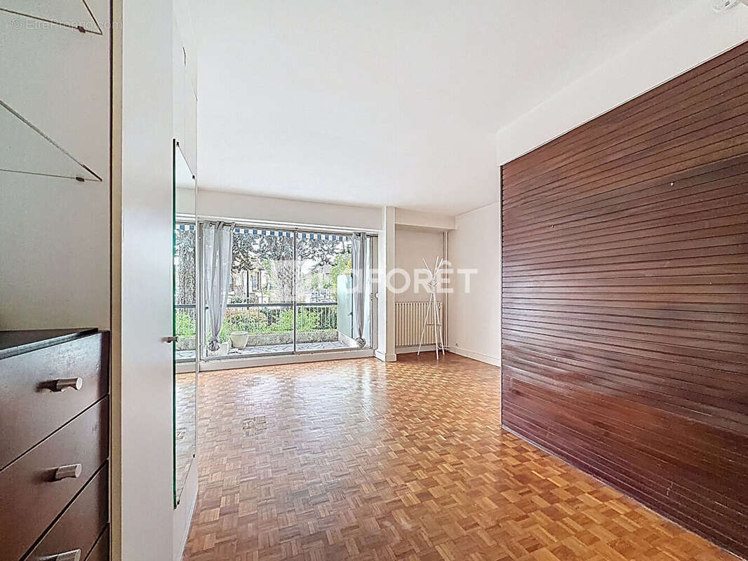 Appartement à BOURG-LA-REINE