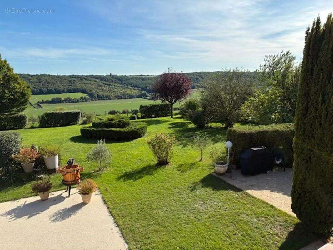 Maison  5 pièce(s) 152 m2 - photo 2