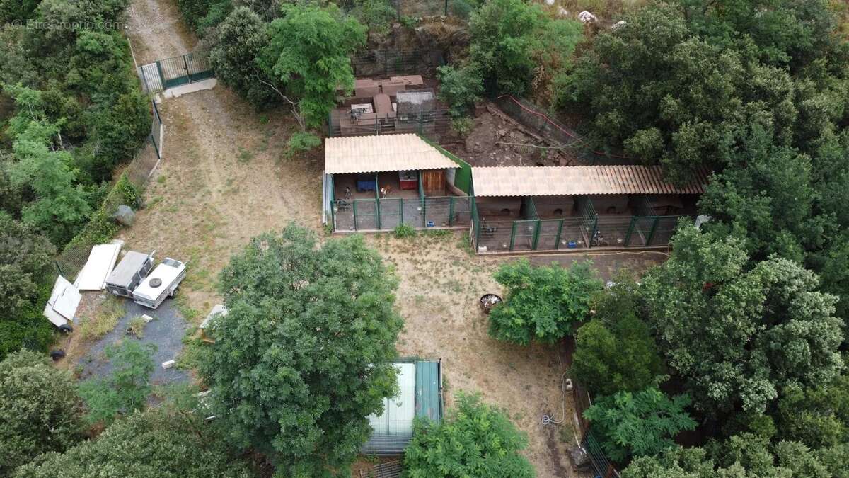 Terrain à BAILLESTAVY