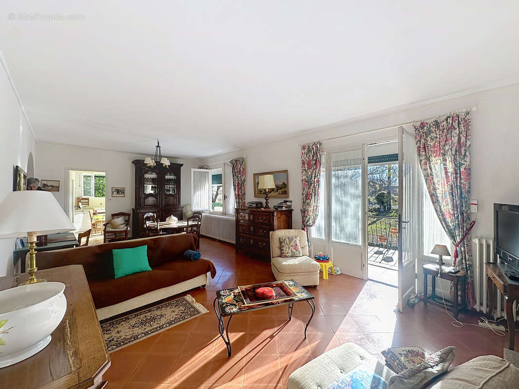 Maison à BOISSET-ET-GAUJAC