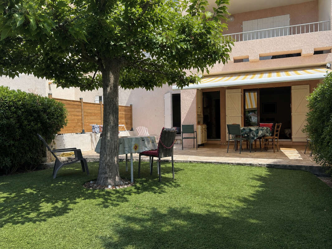 Appartement en rez-de-jardin avec 260 m2 d'extérieur   Les Lônes - photo 2