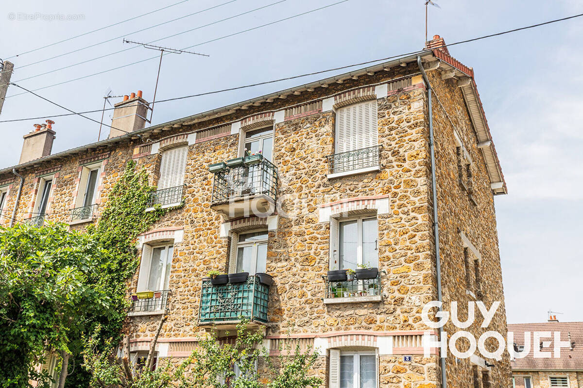 Appartement à ATHIS-MONS