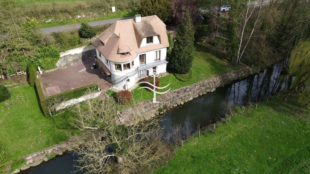 Maison à BRETTEVILLE-SUR-LAIZE