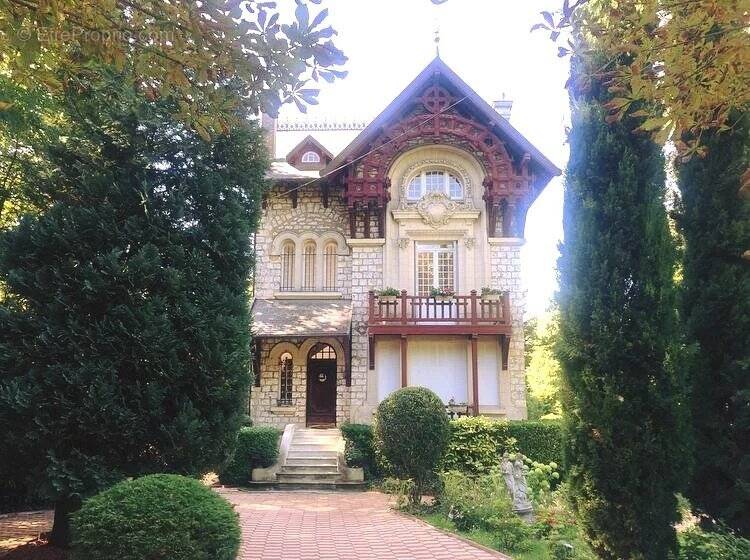 Maison à MONTMORENCY