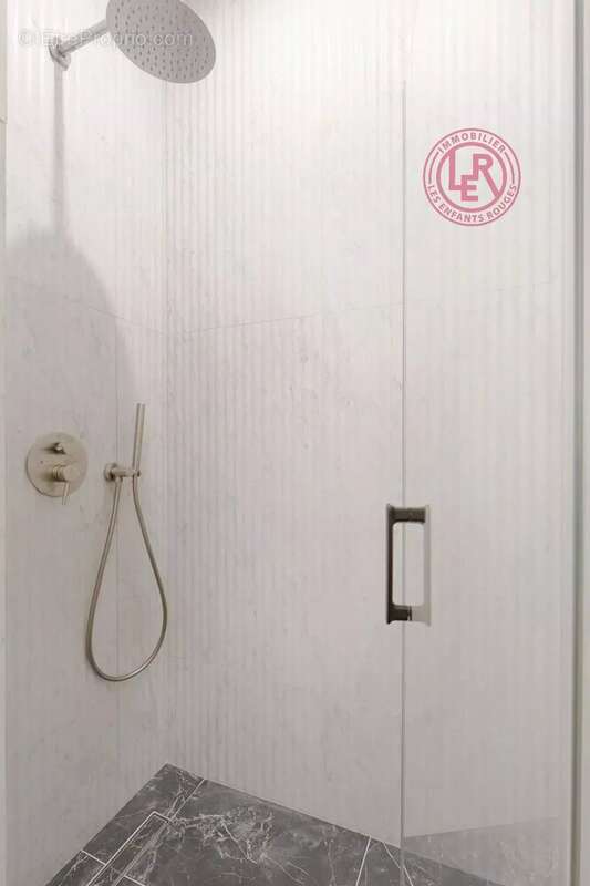 Appartement à PARIS-4E