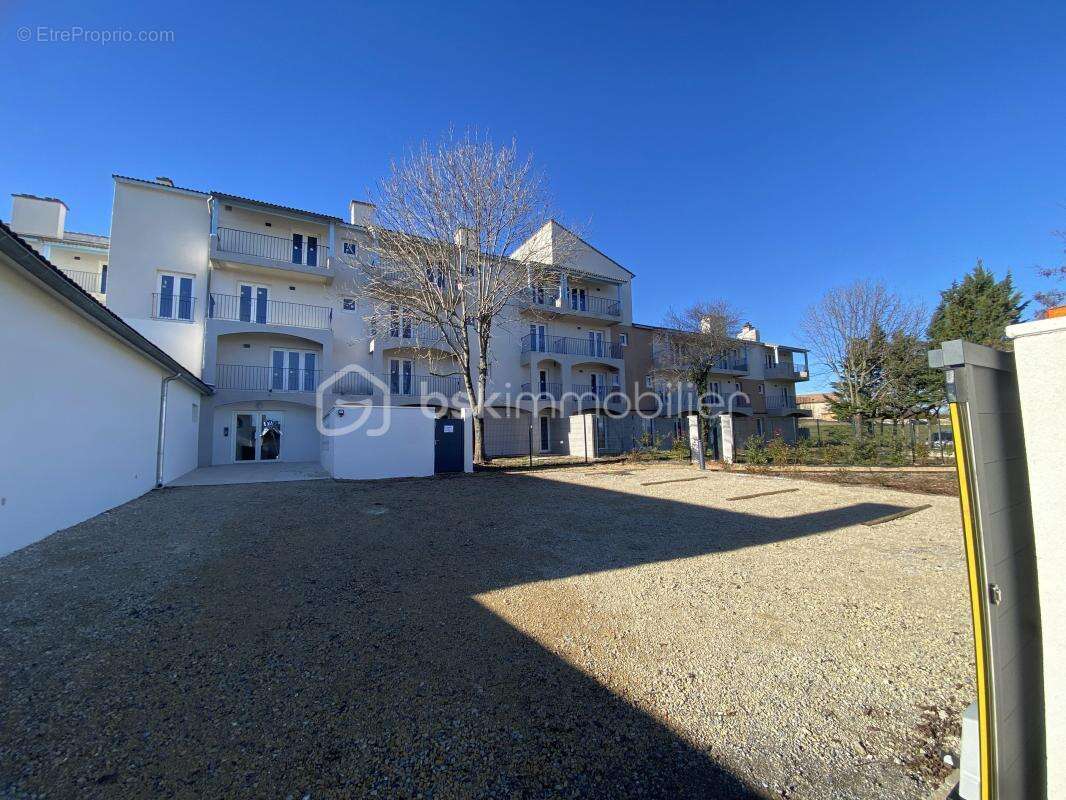 SAINT-CHRISTOL ((84) - 55 000 € FAI – 68 m² + 2 balcons + 2 places de parking - Créez votre appartement sur mesure ! Plusieurs p - photo 4