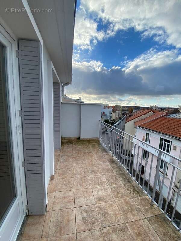 Appartement 43 m² à Vichy  - photo 2