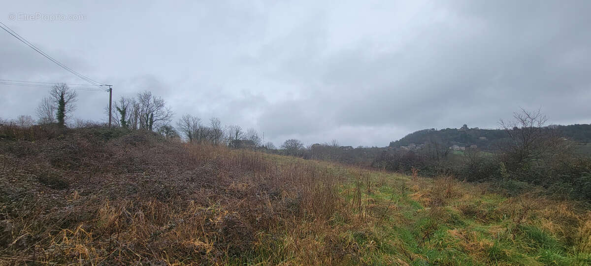 Terrain à PUY-D'ARNAC