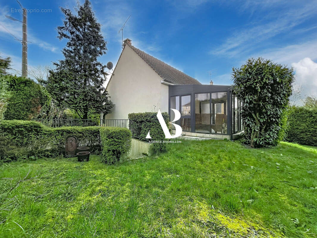 Maison à ROZAY-EN-BRIE